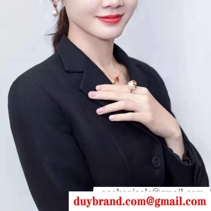 冬で可愛くて楽チンな人気アイテム ディオール dior 秋冬っぽいスタイルを作り出す リング/指輪 冬のおしゃれをレベルアップ