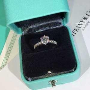 Tiffany Tiffany Chọn cho thiết...