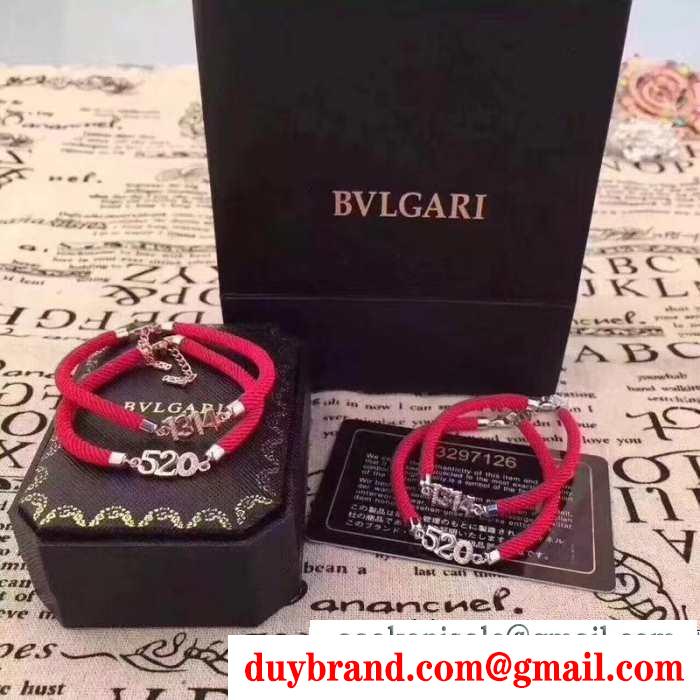 簡単に秋冬の季節感をアップ  ブルガリ BVLGARI 秋らしい装いにもぴったり ブレスレット2色可選 寒い冬にぜひ取り入れたい
