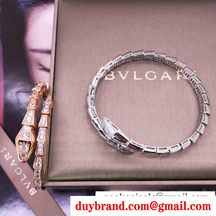 落ち着いた秋冬の雰囲気に演出 ブルガリ秋を感じるスタイルを楽しむ bvlgari ブレスレット真冬でおしゃれに着こなす2色可選