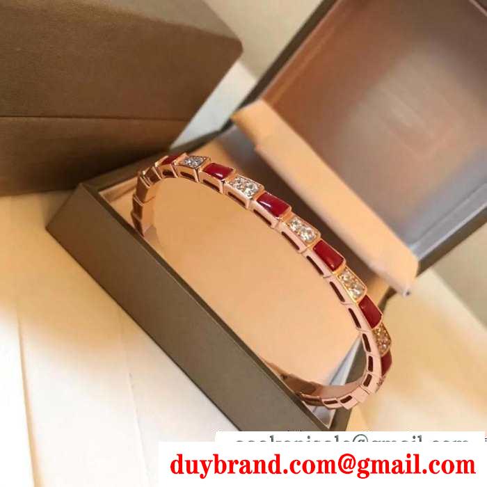 おしゃれさんに近づける ブルガリ 秋冬にきちんと感も漂うはスタイリング bvlgari 今回の秋冬に欲しいスタイル ブレスレット