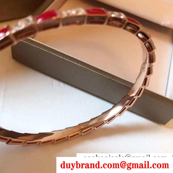 おしゃれさんに近づける ブルガリ 秋冬にきちんと感も漂うはスタイリング bvlgari 今回の秋冬に欲しいスタイル ブレスレット