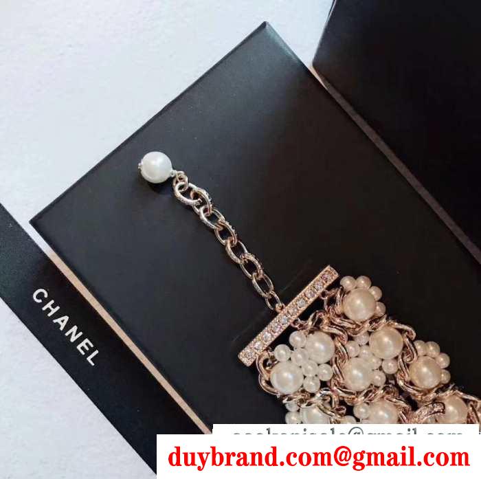 この秋の主役となった ブレスレット 秋冬ファッションのマストアイテム  秋冬ファッションの幅が広がる chanel