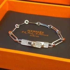 Rất nhiều sự vui tươi mùa thu và mùa đông phối hợp Hermes dễ dàng phù hợp với vòng tay Hermes đeo chiều rộng vào giữa mùa đông, sự chú ý lớn _ hermes hermes_ thương hiệu giá rẻ (lớp lớn nhất của )