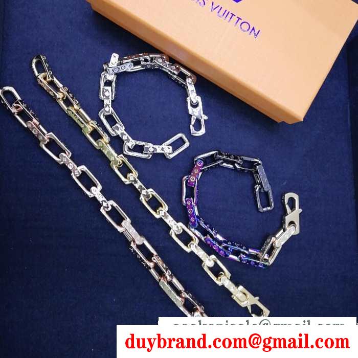 着こなしの幅が広がる ルイ ヴィトン秋冬ファッションをおしゃれに着こなし louis vuitton ブレスレット 真冬には大注目 4色可選