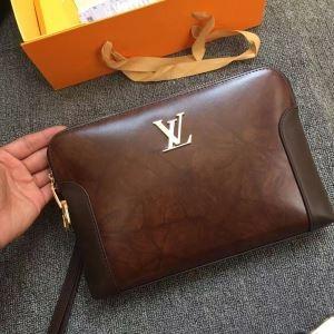 Pouch Fall và Winter Louis Vuitton 2019 Chiếc váy sành điệu Louis Vuitton Winter Corde cũng làm cho bộ trang phục mùa đông trở thành một hình ảnh thanh lịch _ Louis Vuitton_ Thương hiệu giá rẻ 