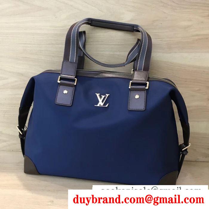 冬ファッションの定番 ルイ ヴィトン 季節感溢れる秋らしいコーデ louis vuitton 簡単に秋冬の季節感をアップ ハンドバッグ