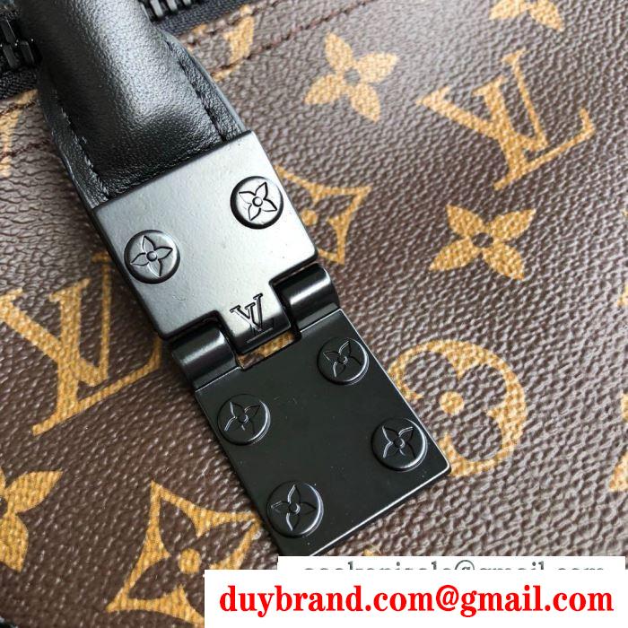 LOUIS vuitton 秋冬カジュアルの定番 ルイ ヴィトン 着回し力の高いが魅力 スーツケース 秋冬っぽいおしゃれを楽しめる
