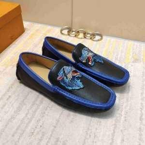 Loafer Mood Mood Louis Vuitton Dễ dàng di chuyển và dễ dàng phong cách Louis Vuitton Mùa lạnh Đường Road Item _ Louis Vuitton Louis Vuitton_ Thương hiệu giá rẻ 