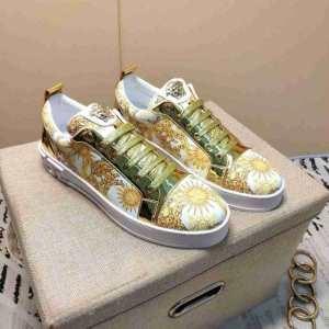 Versace mùa đông tâm trạng Versace Dễ dàng di chuyển và dễ dàng.