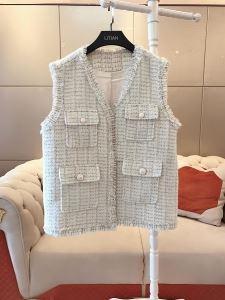 Dễ dàng chọn phong cách 2 màu,...