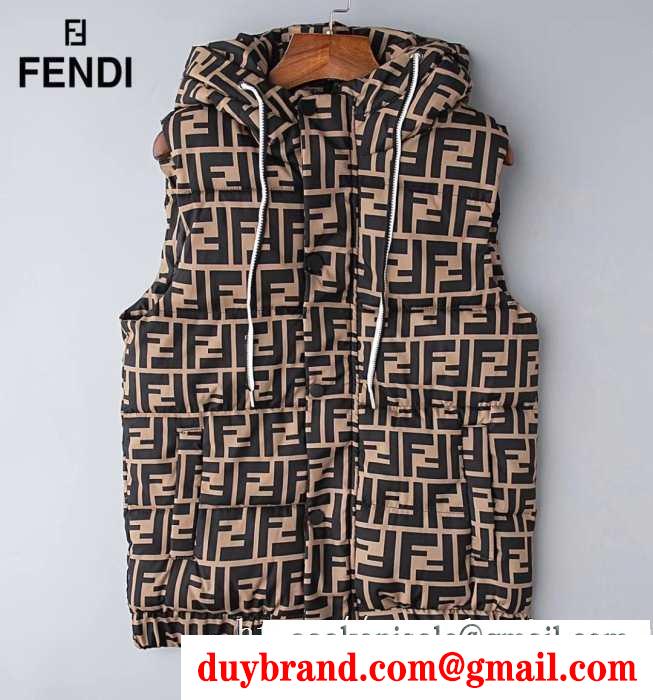 今年の秋冬のトレンドも意識   ダウンジャケット メンズ  寒い季節を彩るアイテムフェンディ FENDI 秋めいたコーデに仕上げる
