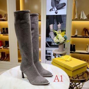 Boots bằng da kiểu dáng nhiều màu vào mùa thu và mùa đông là phong cách fendi fendi tôi muốn vào mùa thu và mùa đông này, Fendi Fendi _ Thương hiệu giá rẻ 