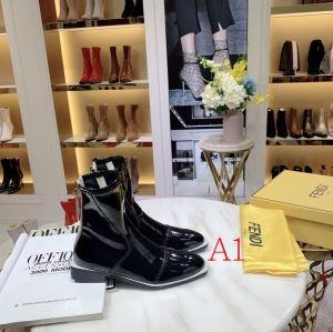 Mùa thu / Mùa đông 2019 Boots da xu hướng mới nhất Multi -Molored Fall / Winter Fall / Winter Fall và Winter Feary Fendi Stylish Styling rất dễ dàng _ fendi fendi_ Thương hiệu giá rẻ (Lớp lớn nhất của )