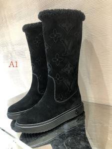 Louis Vuitton Louis Vuitton Ea...