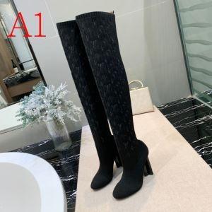 Bốt Đùi LOUIS VUITTON Boots Louis Vuitton sản phẩm thời trang không thể thiếu vào mùa đông