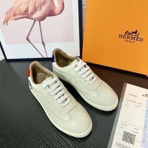 Giày chạy bộ dễ đi trong mùa thu dễ dàng để tạo ra một bầu không khí mùa thu / mùa đông Hermes