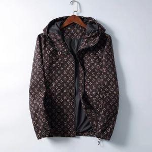 Blouson Louis Vuitton tạo ra một phong cách mùa thu / mùa đông phong cách và dễ thương Louis Vuitton Louis Vuitton_ Thương hiệu giá rẻ 