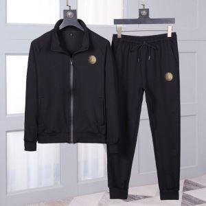 Versace thiết lập để làm cho k...
