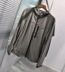 Mặc trong văn phòng ok armani armani Nó đang tăng nhanh với áo khoác âm hộ thời trang _ armani armani_ Thương hiệu giá rẻ (lớp lớn nhất của )