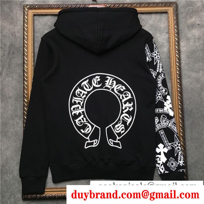 パーカー 落ち着いたニュアンスコーデ クロムハーツ CHROME HEARTS 毎日のおでかけが楽しむ