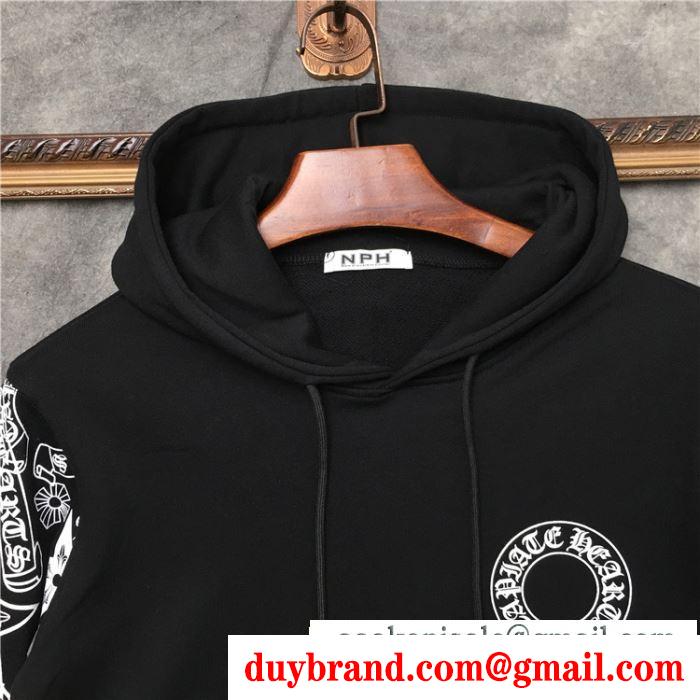 パーカー 落ち着いたニュアンスコーデ クロムハーツ CHROME HEARTS 毎日のおでかけが楽しむ