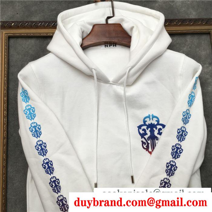 気軽におしゃれが楽しめる  軽さや明るさがプラス パーカー クロムハーツ CHROME HEARTS