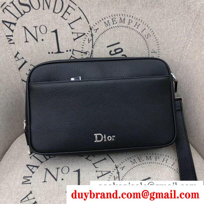 おしゃれの「主役」になる ディオール dior コーデに季節感をプラス ポーチ 2020年春夏の必需品