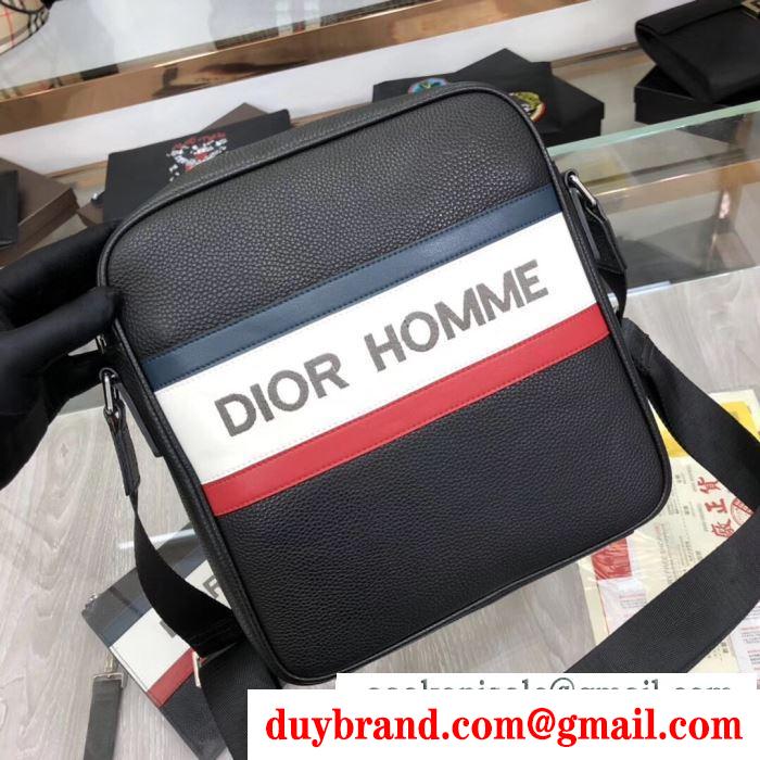 ラフさとおしゃれを両立 ミニバッグ 春夏トレンドの取り入れる ディオール dior 大人コーデで活用