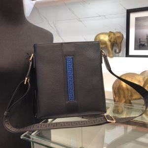 Versace thực hiện thử thách Varsace với Corde với nhiều phòng _ Versace Versace_ Thương hiệu giá rẻ 