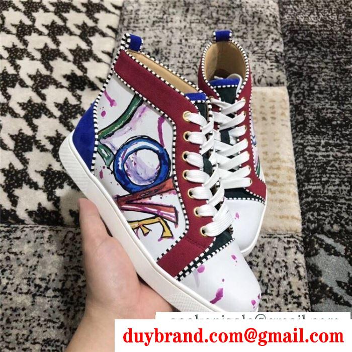 ランニングシューズ身軽におしゃれを楽しむ クリスチャンルブタン 軽やかな印象に着こなす christian louboutin