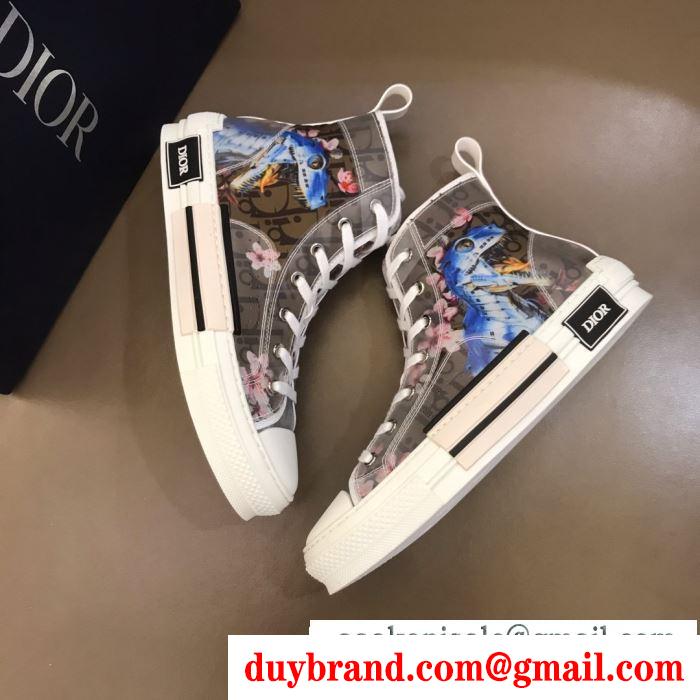 スニーカー 大人コーデで活用  ディオー 実用性の高さも魅力 DIOR  春夏らしくて軽やかにする