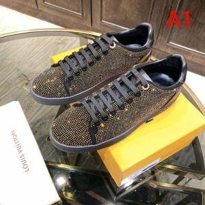 Lựa chọn 3 màu sắc 3 màu Louis Vuitton Louis Vuitton Sneakers phù hợp với xu hướng ánh sáng _ Louis Vuitton Louis Vuitton_ Thương hiệu giá rẻ 