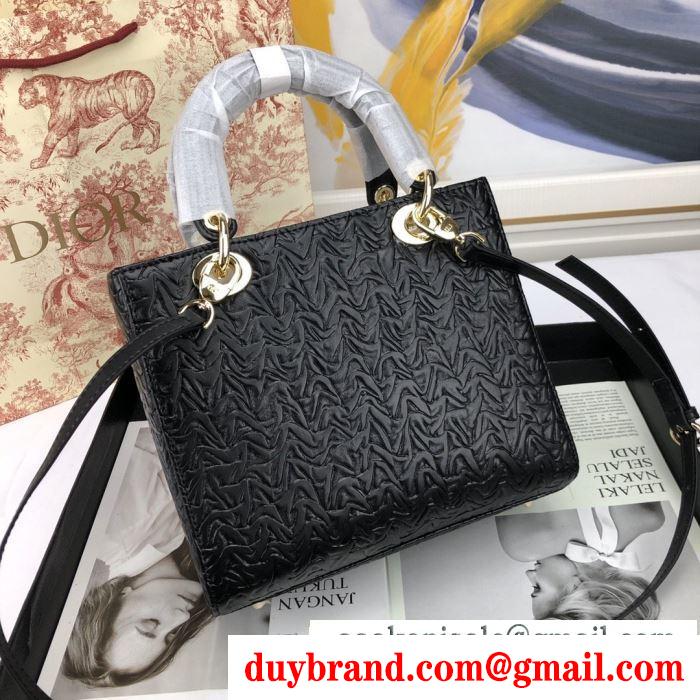 上品にもカジュアルにも ディオール2色可選 dior 心躍る春夏ファッション レディースバッグ