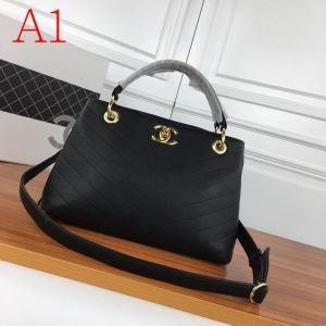Lựa chọn ba màu sắc và sự quyế...