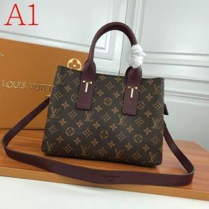 Túi xách Louis Vuitton  giá ưu đãi mới 