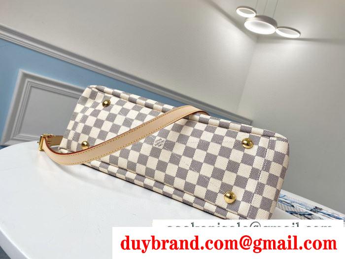 ルイ ヴィトン落ち着いたニュアンスコーデ louis vuitton 毎日のおでかけが楽しむ レディースバッグ