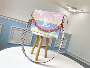 Một chiếc túi phụ nữ đáng yêu làm nhột trái tim của trái tim con người với Louis Vuitton_ Louis Vuitton Louis Vuitton_ Thương hiệu giá rẻ 