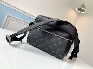 Louis Vuitton Túi phụ nữ bình ...