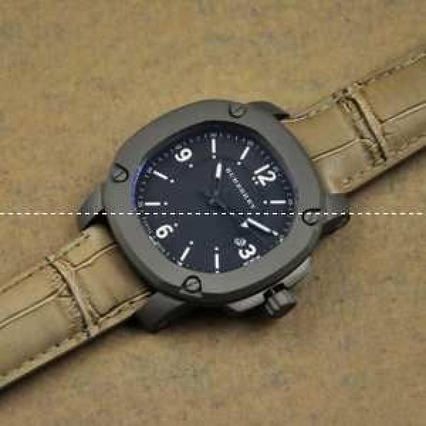 New Burberry Watch mới
