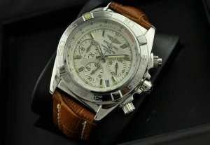Mùa xuân / Mùa hè và tỏa sáng thanh lịch và thanh lịch ở  Quartz VK Breitling Watch Music Day Hiển thị ánh sáng hiệu ứng ánh sáng-Breitling_ Thương hiệu giá rẻ (Lớp lớn nhất của )