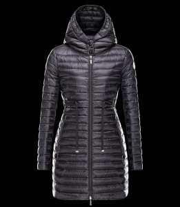 Thành công lớn Moncler Moncler...