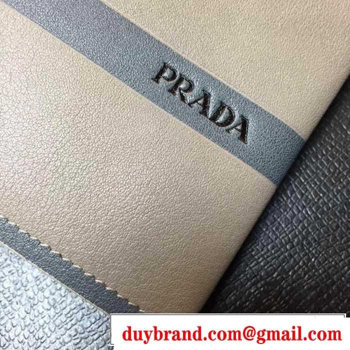 プレゼントに　秋冬 prada プラダ 印象的な短財布 2色可選