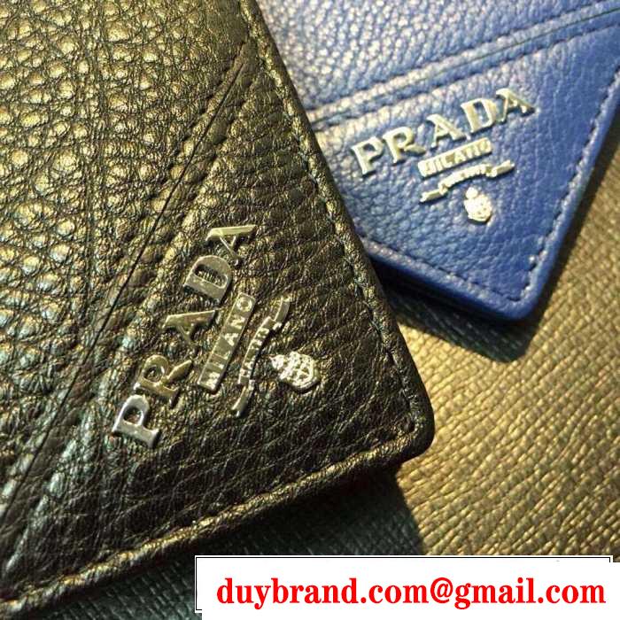 独特な高級感　秋冬 prada プラダ　使い勝手も最高　 短財布 2色可選