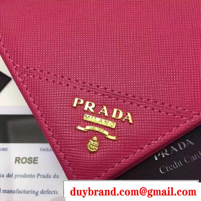 機能も充実している　秋冬 prada プラダ プレゼントに二つ折り財布