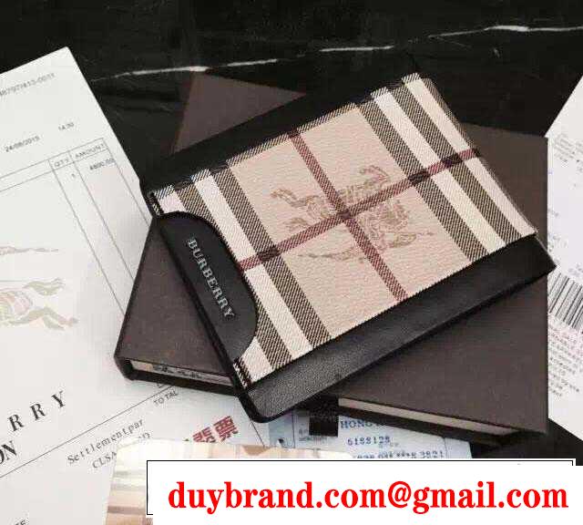 高級感たっぷりのアイテム　秋冬 burberry バーバリー 大容量のある財布 3色可選