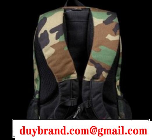 大容量　【SUPREME】14SS Logo Backpack 収納ポケットも充実した　ロゴバックパック　リュック.
