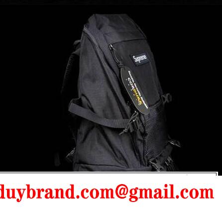 新たな定番クロムハーツ ジュディウォレット クロスボタン ブラックヘビーレザー　シンプルな財布.