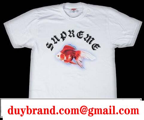 柔らかく優しいシュプリーム サスクワッチゴールドフィッシュ 　独特な光沢感のあるTシャツ　ホワイト.