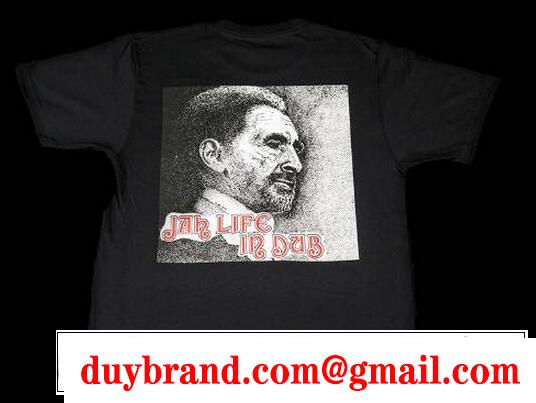耐久性に溢れる逸品　シュプリーム 軽快な着用感がありTシャツ　ブラック.